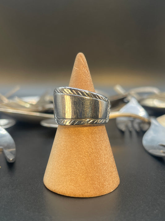 Bague recyclée (taille 8)